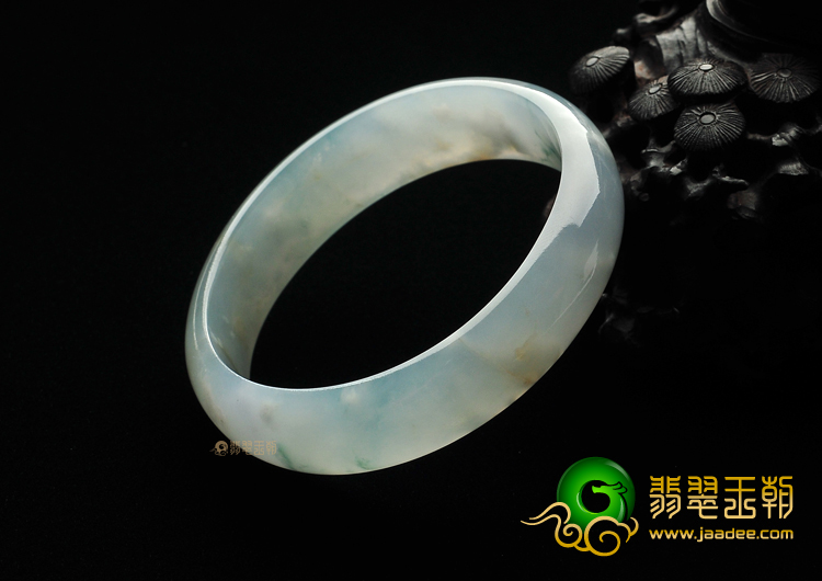 冰种飘花贵妃镯（57.2mm-50.2mm）