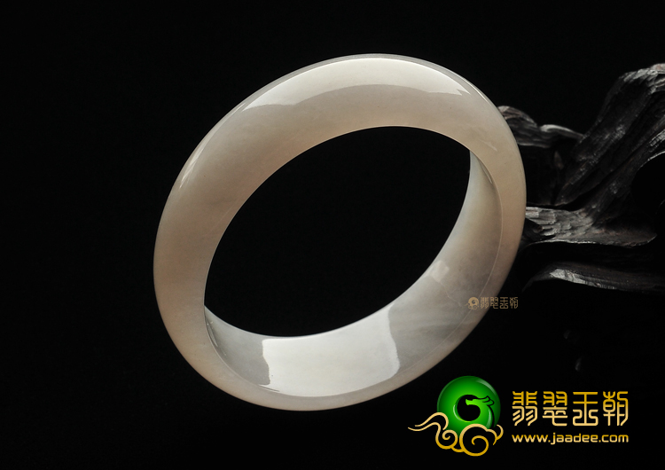 糯冰种淡紫罗兰贵妃镯（57mm-49.4mm）
