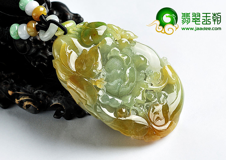 糯冰种淡黄加绿蝶恋花手玩件