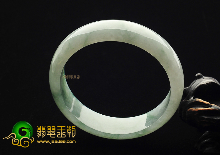糯冰种飘花手镯（60.8mm）