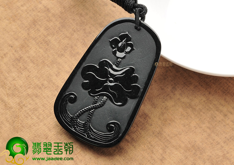 细糯种墨翠观音挂件