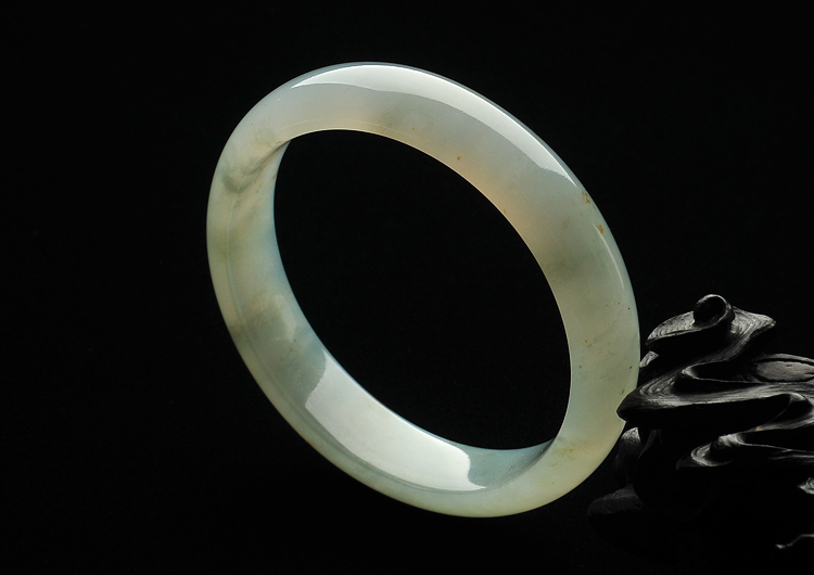 糯冰种晴水略带黄翡手镯（56.2mm）