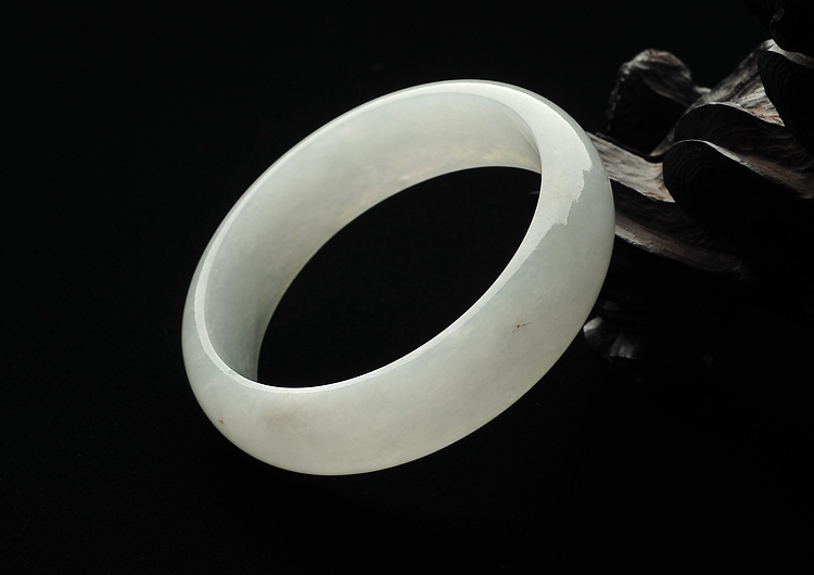 糯冰种晴水手镯（55.9mm）
