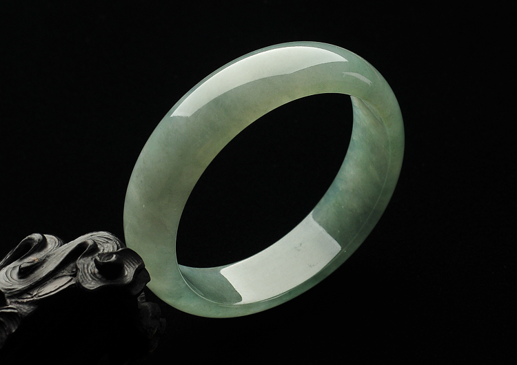 糯冰种飘花手镯（58mm）