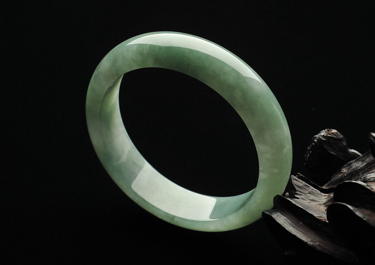 糯冰种晴水手镯（58.2mm）