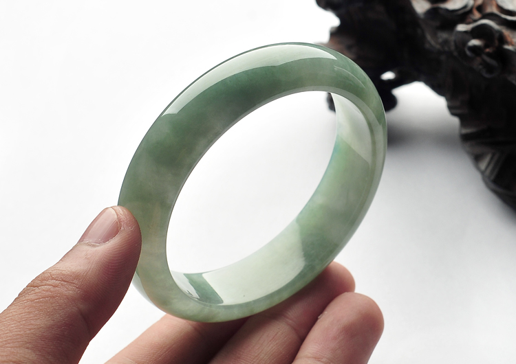 糯冰种晴水手镯（58.2mm）
