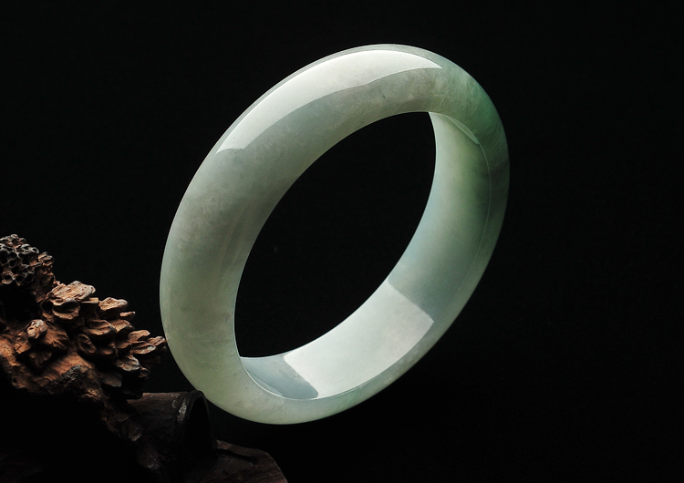 糯冰种晴水手镯（59.2mm）