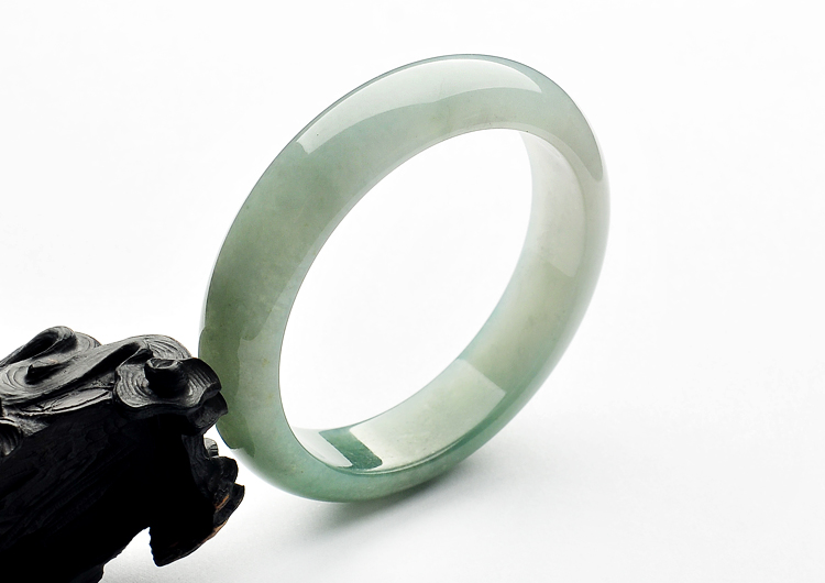 (超值推荐)糯冰种晴水手镯（57.5mm）