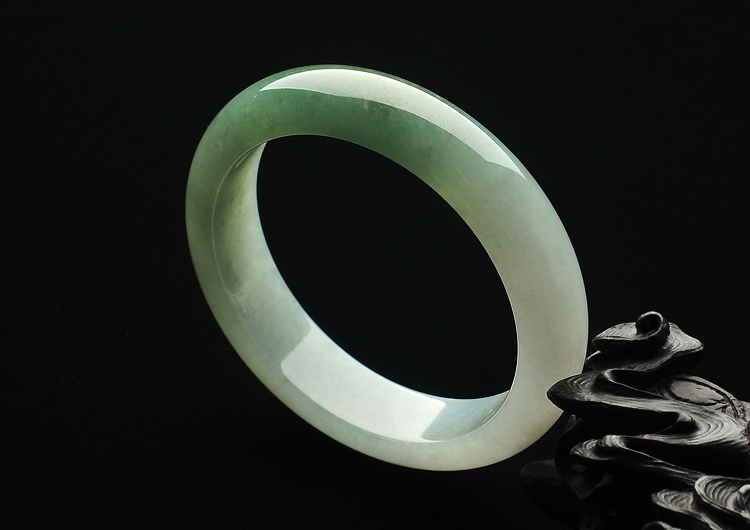 (超值推荐)糯冰种晴水手镯（57.5mm）