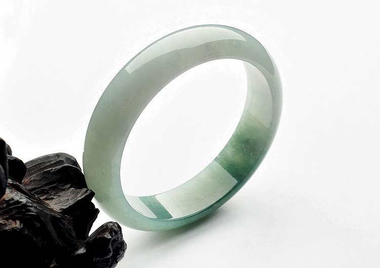 糯冰种晴水手镯（59.8mm）