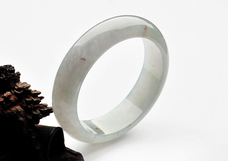 (超值推荐)糯冰种晴水手镯（58.8mm）