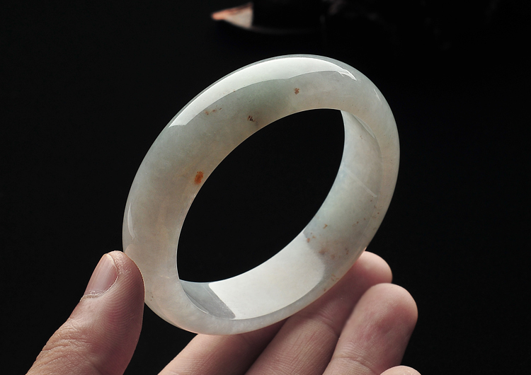 (超值推荐)糯冰种晴水手镯（58.8mm）