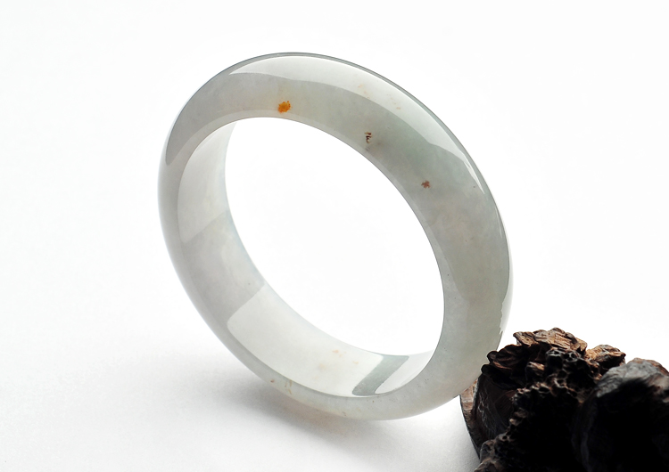 (超值推荐)糯冰种晴水手镯（58.8mm）