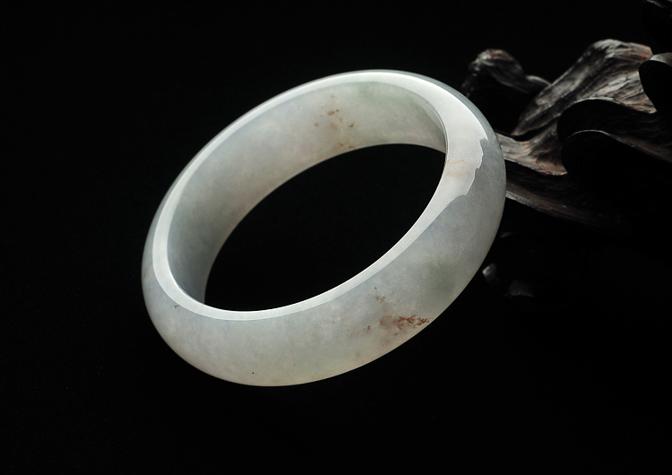 (超值推荐)糯冰种晴水手镯（58.6mm）