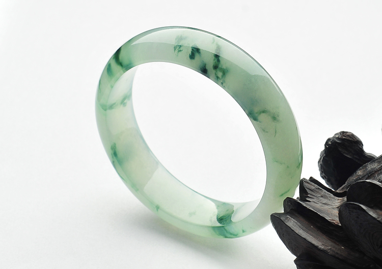 (超值推荐)冰种飘花手镯（57mm）