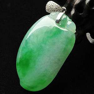 冰种翠色福瓜挂件