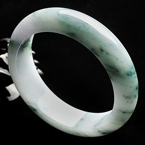 糯冰种飘花略带紫罗兰手镯(56mm)