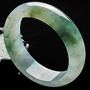 冰种飘花略带黄翡手镯(59.2mm)