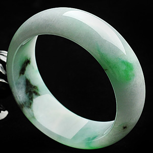 糯冰种飘翠手镯(55.1mm)