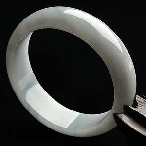 糯冰种晴水手镯(59.6mm)