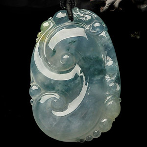 冰种飘花略带黄翡如意挂件