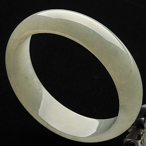 糯冰种晴水手镯（57.8mm）