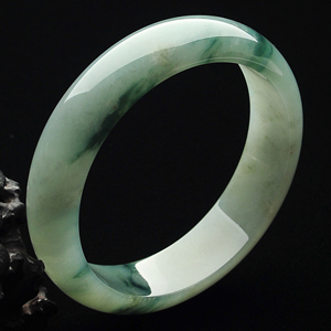糯冰种飘花手镯（55.4mm）
