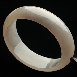 糯冰种淡紫罗兰贵妃镯（57mm-49.4mm）