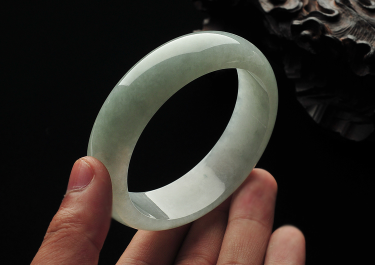 糯冰种晴水手镯（60.8mm）