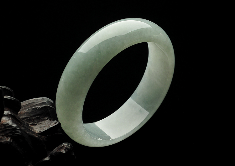 糯冰种晴水手镯（60.8mm）