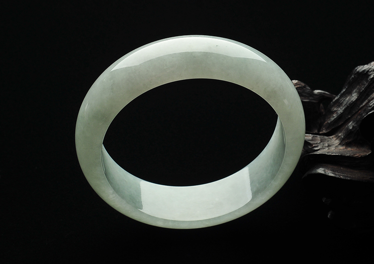 糯冰种晴水手镯（60.8mm）