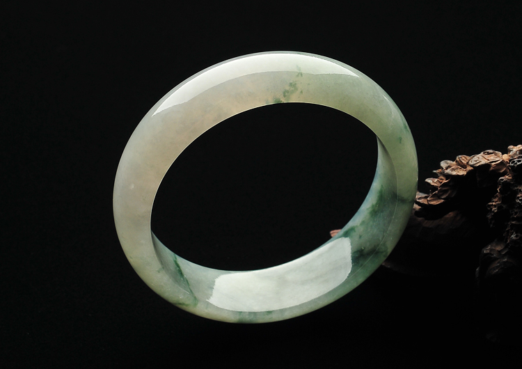 糯冰种飘花手镯（57.6mm）