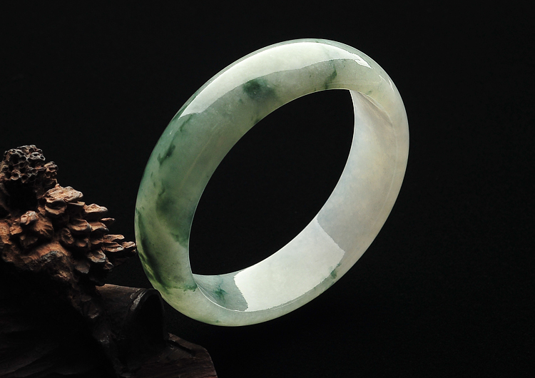 糯冰种飘花手镯（57.6mm）