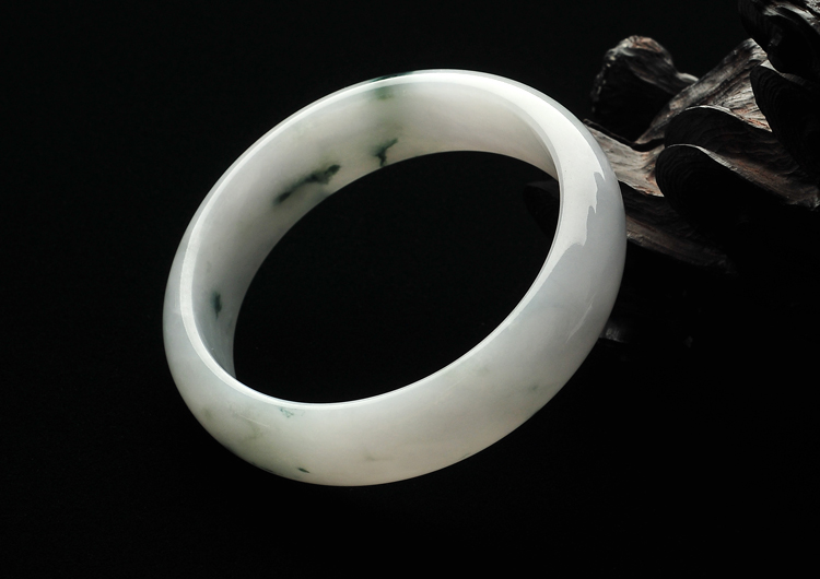 糯冰种飘花手镯（61mm）