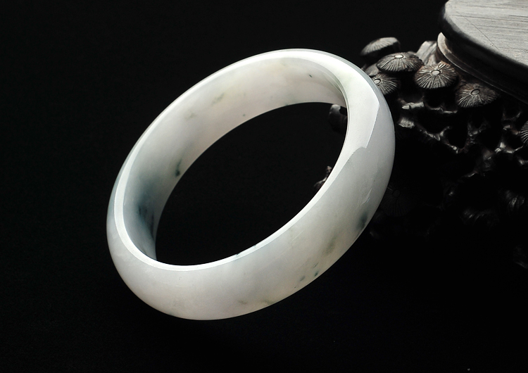 糯冰种飘花手镯（61mm）