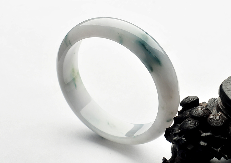 糯冰种飘花手镯（61mm）