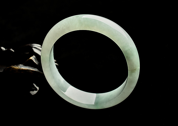 糯冰种晴水贵妃镯（55mm-49mm）