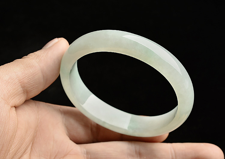 糯冰种晴水贵妃镯（55mm-49mm）