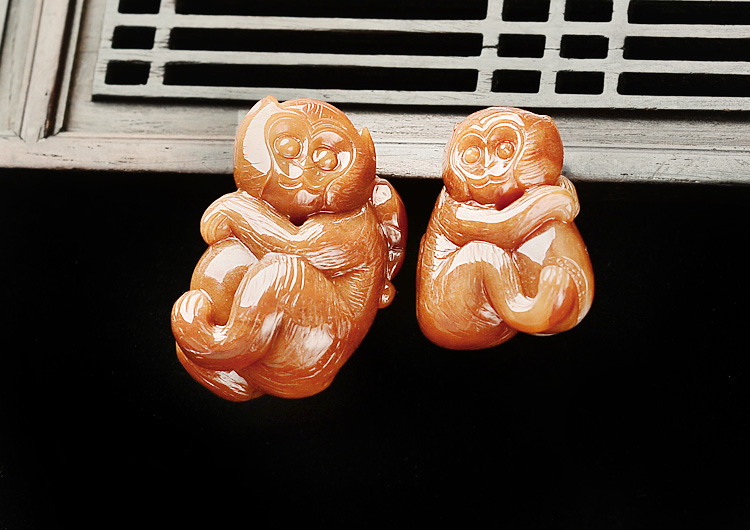 糯冰种红黄翡母子情深挂件(一对)