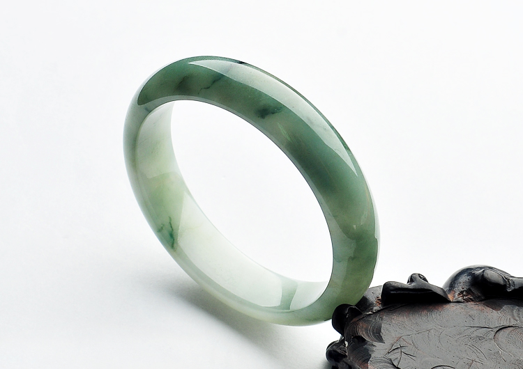 糯冰种飘花手镯(52.5mm)