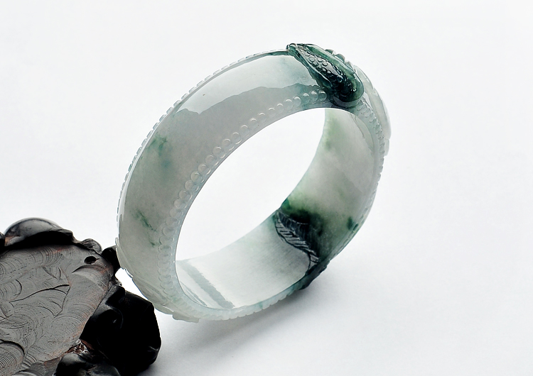 糯冰种飘花雕花手镯(54.1mm)