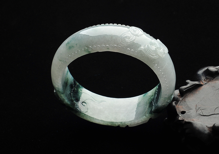 糯冰种飘花雕花手镯(54.1mm)