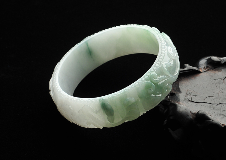 糯冰种飘花雕花手镯(56.2mm)