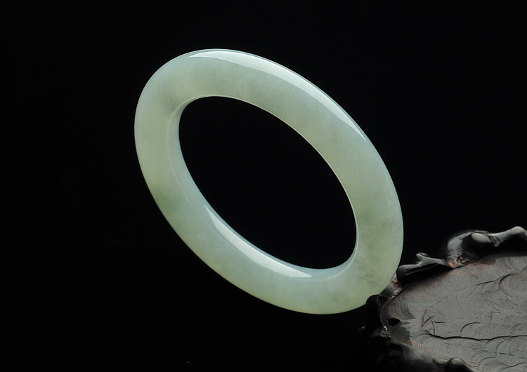 糯冰种晴水圆条手镯(55.7mm)