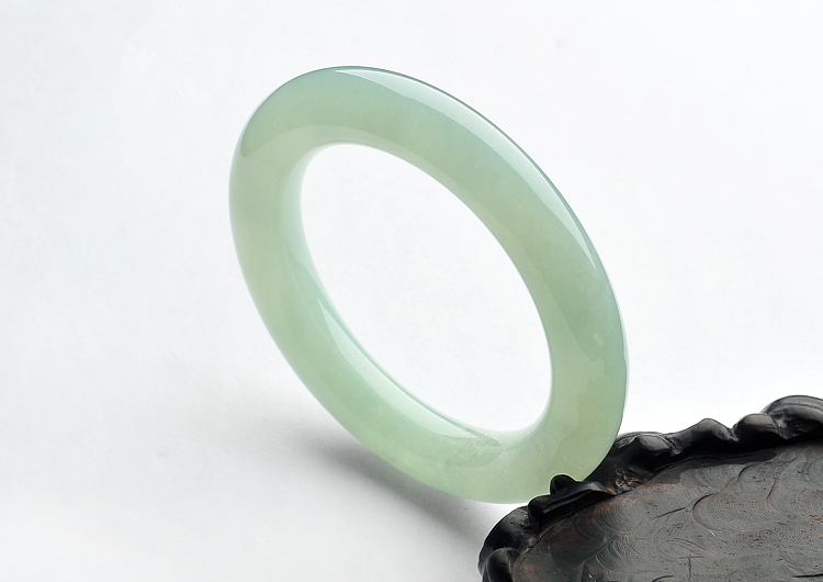 糯冰种晴水圆条手镯(55mm)
