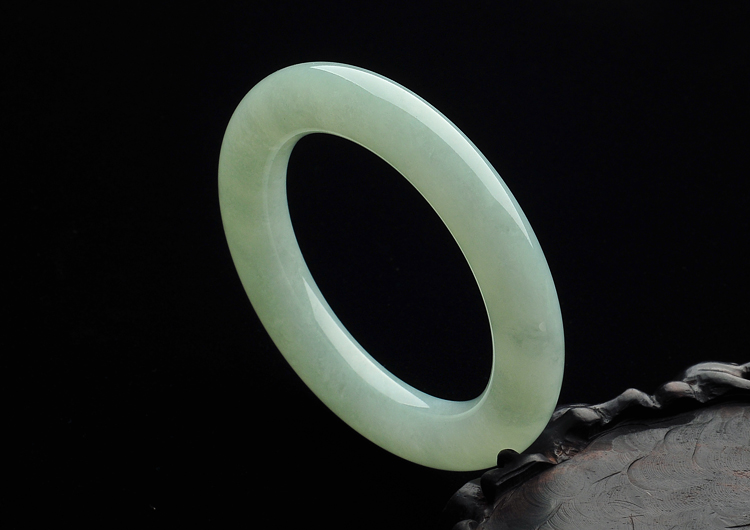 糯冰种晴水圆条手镯(55mm)