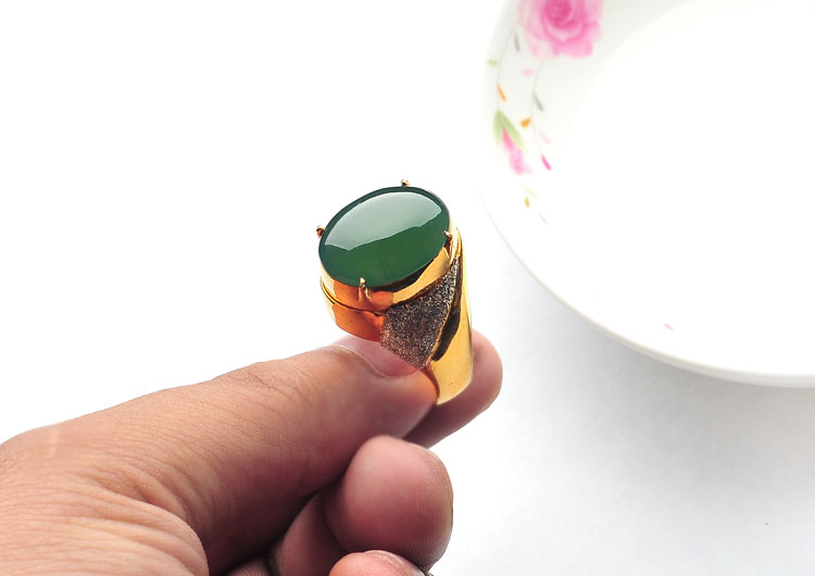 （成本清仓）冰玻种蓝绿戒面