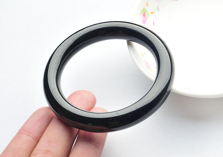 细糯种墨翠圆条手镯(55.1mm)