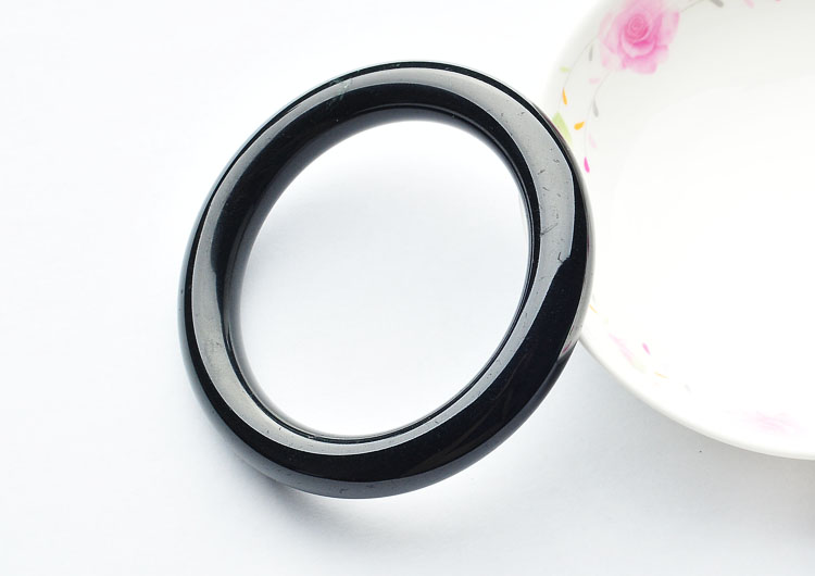 细糯种墨翠圆条手镯(55.1mm)