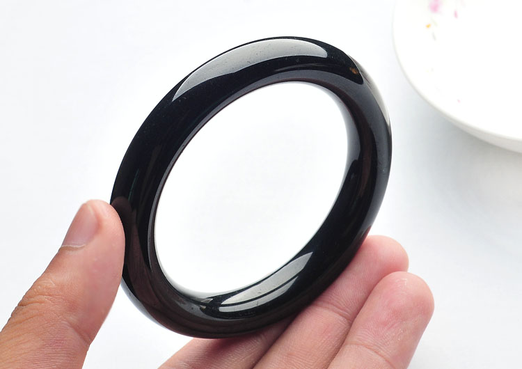 细糯种墨翠圆条手镯(55.1mm)